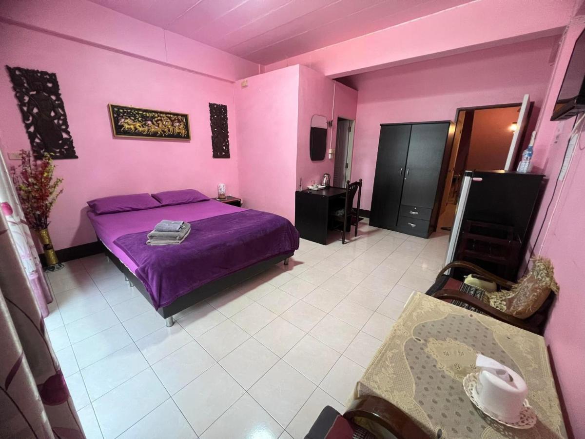 Soetnos Hotel Pantai Jomtien Luaran gambar