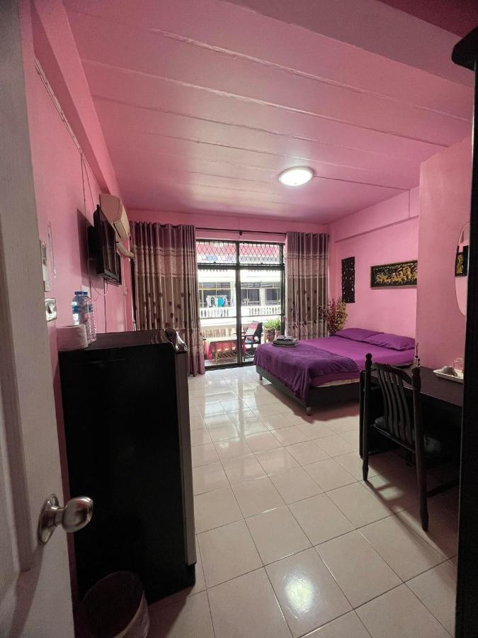 Soetnos Hotel Pantai Jomtien Luaran gambar